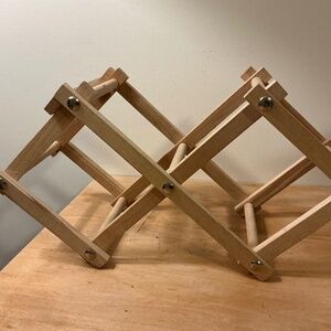Collapsible Accordion style wine rack